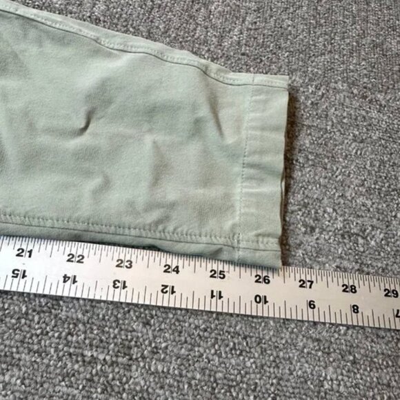 Alder Apparel Open Air Pant in Sage Green Size Women's Small - Picture 4 of 6